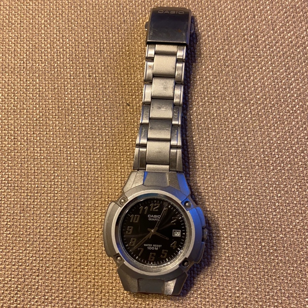 Men’s Casio quartz watch